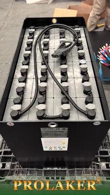 Części akumulatorów do wózków widłowych o wysokiej wydajności VSDX450M Akumulator do ładowania silników z 1650 cyklami ładowania