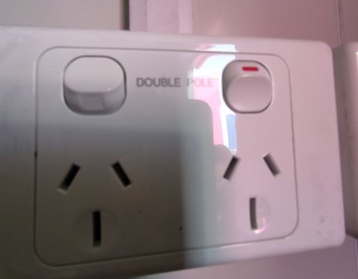 Australijskie przyczepy prysznicowe z jednym apartamentem