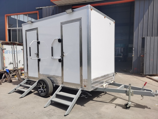 LAKER Customized Luxury Toilet Trailer 2 Station Przenośny przyczepa do toalet