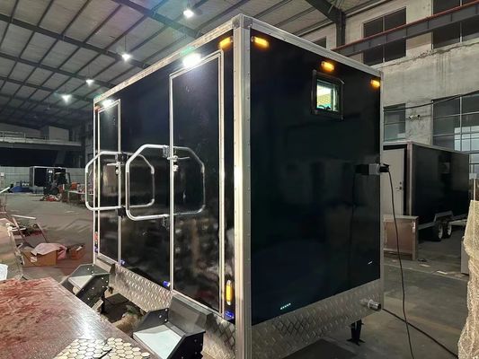 Zindywidualizowany mobilny przyczepa na toaletę zewnętrzną z 2 łazienkami do obozowania