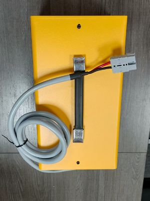 Automatyczna ładowarka akumulatorów 24V do wózków widłowych i paletowych