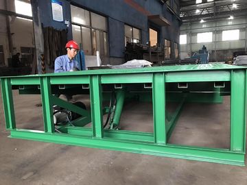 Stacjonarna rampa rampy hydraulicznej DCQ6-0,7 Ładowność 6 ton